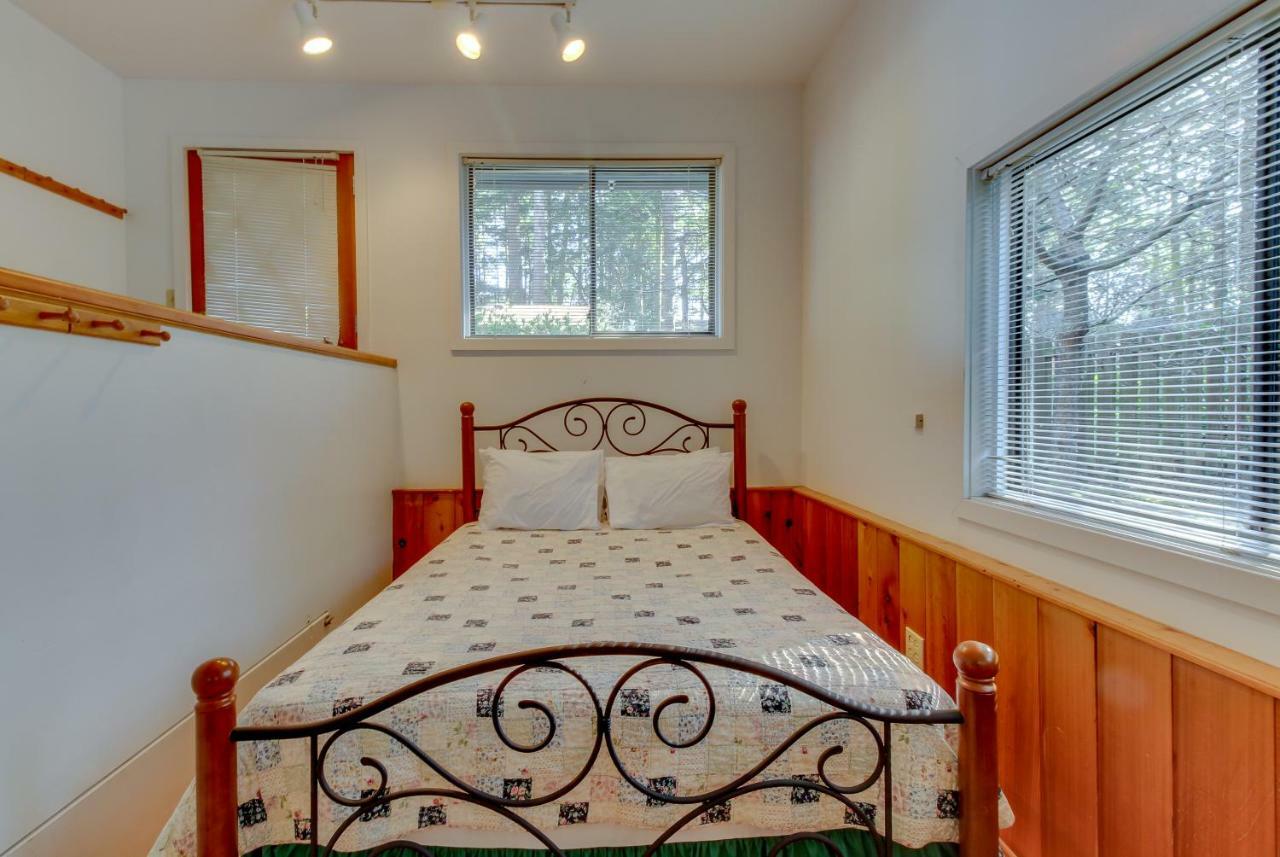 Lopez Island Hunter Bay Waterfront Home ภายนอก รูปภาพ